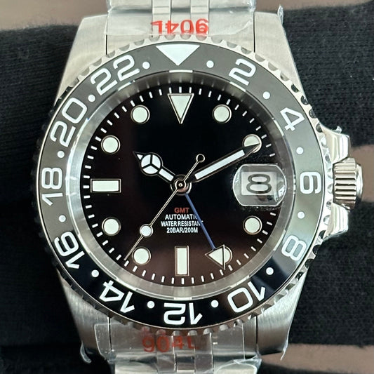 Black GMT – The Trailblazer’s Companion - Fairwood Watch Co.